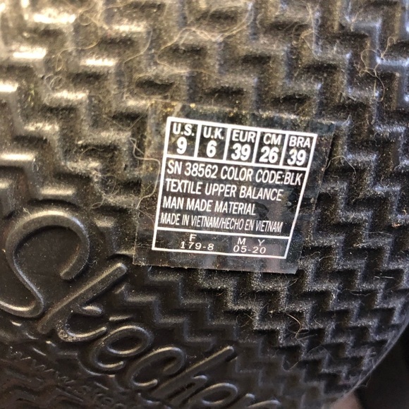 Skechers Women's Black Sandals with Silver Accents NWT size 9 - Picture 13 of 15